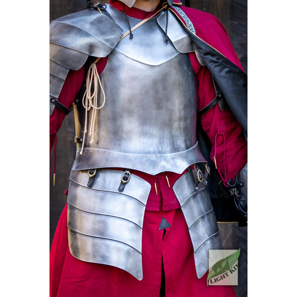palace-guard-Cuirass-and-